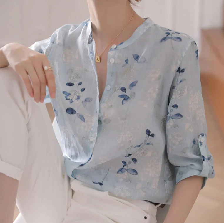 

Women's stand up collar top with three quarter sleeves, age reducing fashion casual shirt, spring and summer new style