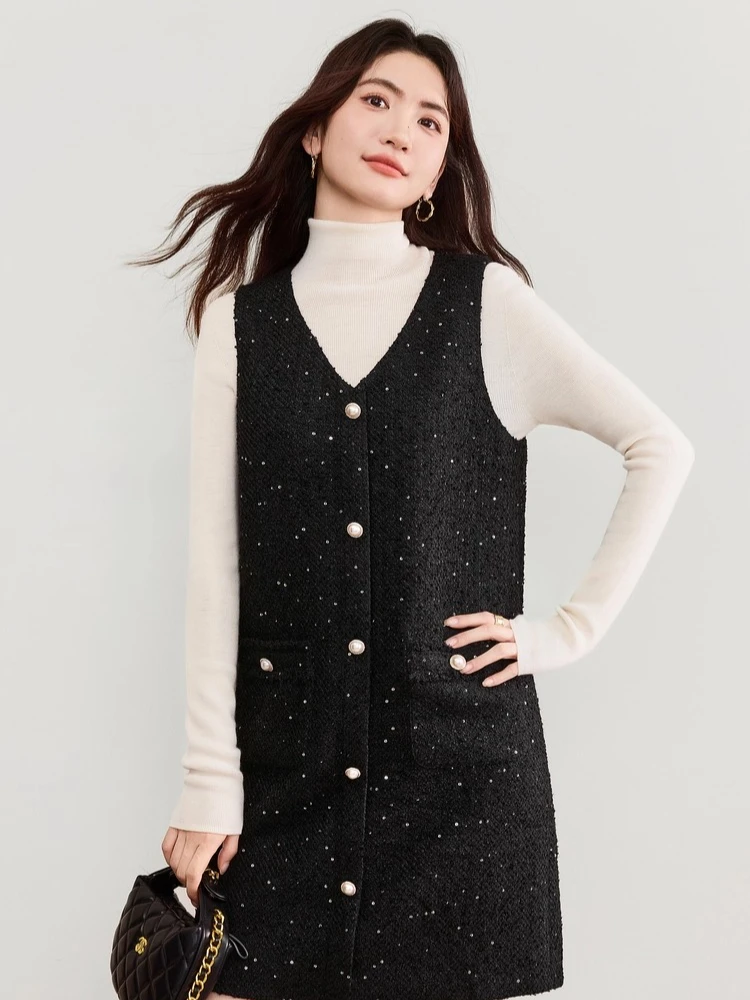 

SENTUBILA Elegant Sleeveless Dress 2025 Autumn Solid V-neck Straight Dresses Fashion Commute Sequins Female Dress 153LB3340