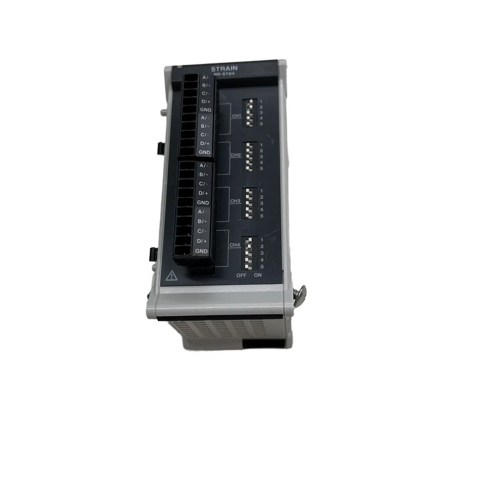 

100% новый и оригинальный блок измерения напряжения Keyence NR-ST04 Регистратор данных с несколькими входами