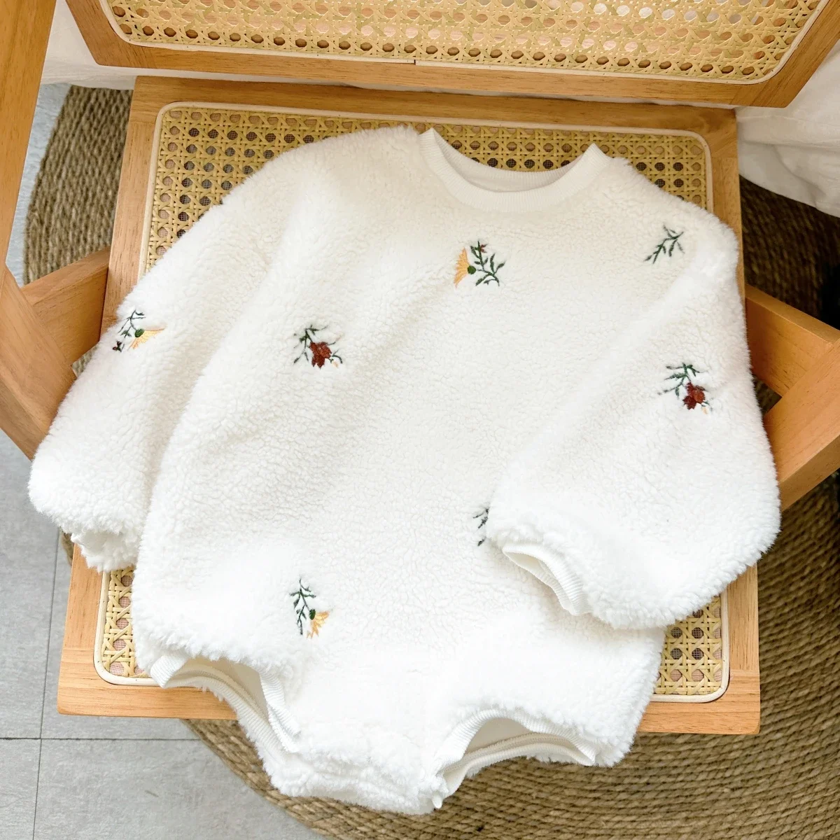 New Born Baby Items Baby Girl Clothes Romper Berber Fleece Flowers Embroidered Bodysuit Infant Thick Baby Boy Clothes Winter