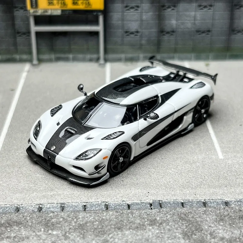 

1; 64 Имитация модели автомобиля из сплава, высококачественные коллекционные украшения, Имитация модели автомобиля, Совершенно новая с упаковкой