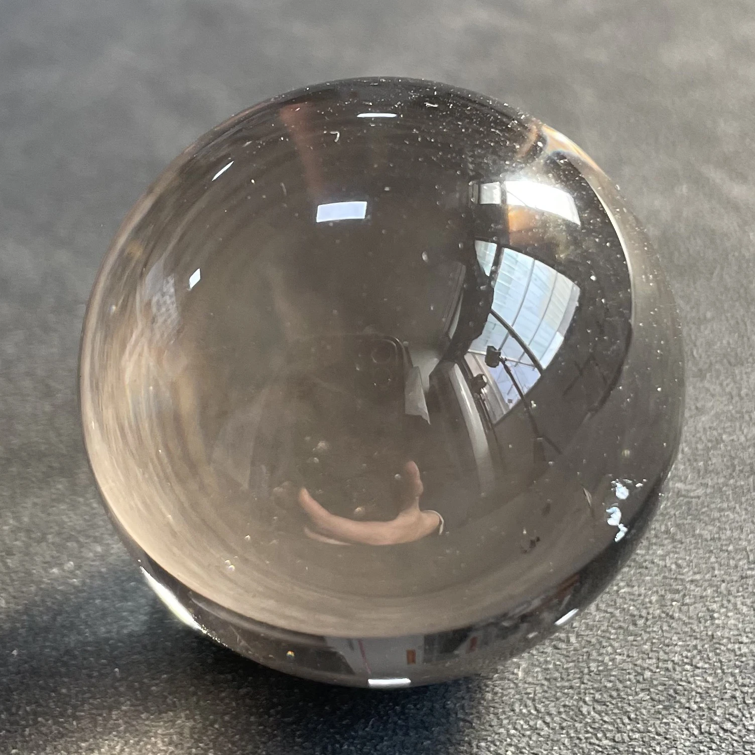 

109g Natural Stone Smoky Crystal Ball Polished Clear Quartz Ball Rainbow Sphere Reiki Healing Gift Room Decor Fengshui Y1417