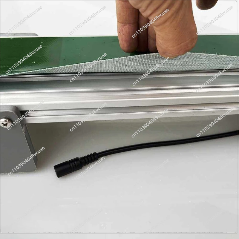 สำหรับการทดลองแรงเสียดทานเชิงบวกและเชิงลบด้วยเทคโนโลยีของเล่นสายพานลำเลียงขนาดเล็กเพื่อการผลิตทางวิทยาศาสตร์ทั่วไป