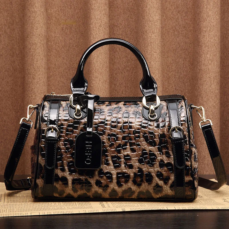 2024 Fashion Leopard borse da donna borse a tracolla in vera pelle di mucca di design europeo borsa a tracolla di lusso di marca per ragazza femminile