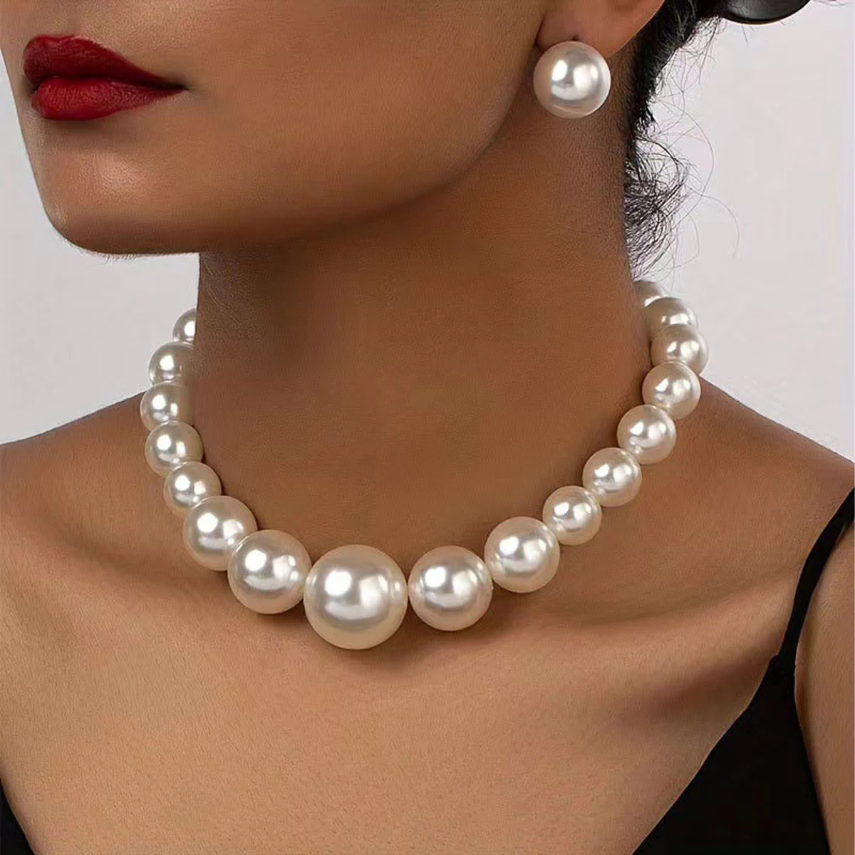 3 pieces of women's trendy large pearl earrings, necklaces, jewelry sets, weddings, banquets, parties, and holiday gifts