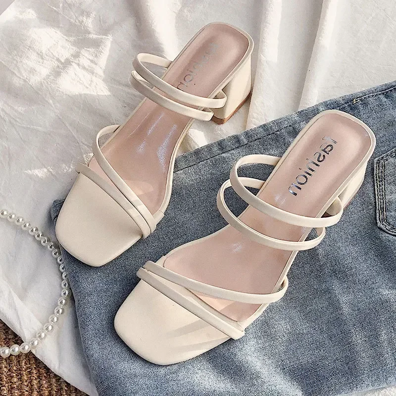 2025 Summer Women's Sandals Casual Female Slippers Fashion Sexy Female Shoes Square Heel Open Toe Ankle Strap Sandals Sandalias