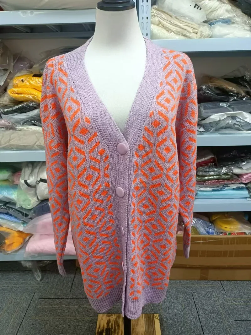 Cardigan tricoté à carreaux pour femmes, veste femme, pull longueur, rétro, français, populaire, nouveau, automne, 2023