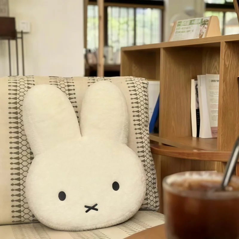 Miffy-almohada de felpa bonita y Adorable, muñeco de juguete suave, almohada de tela para sofá para dormir, regalo perfecto para niñas en su cumpleaños
