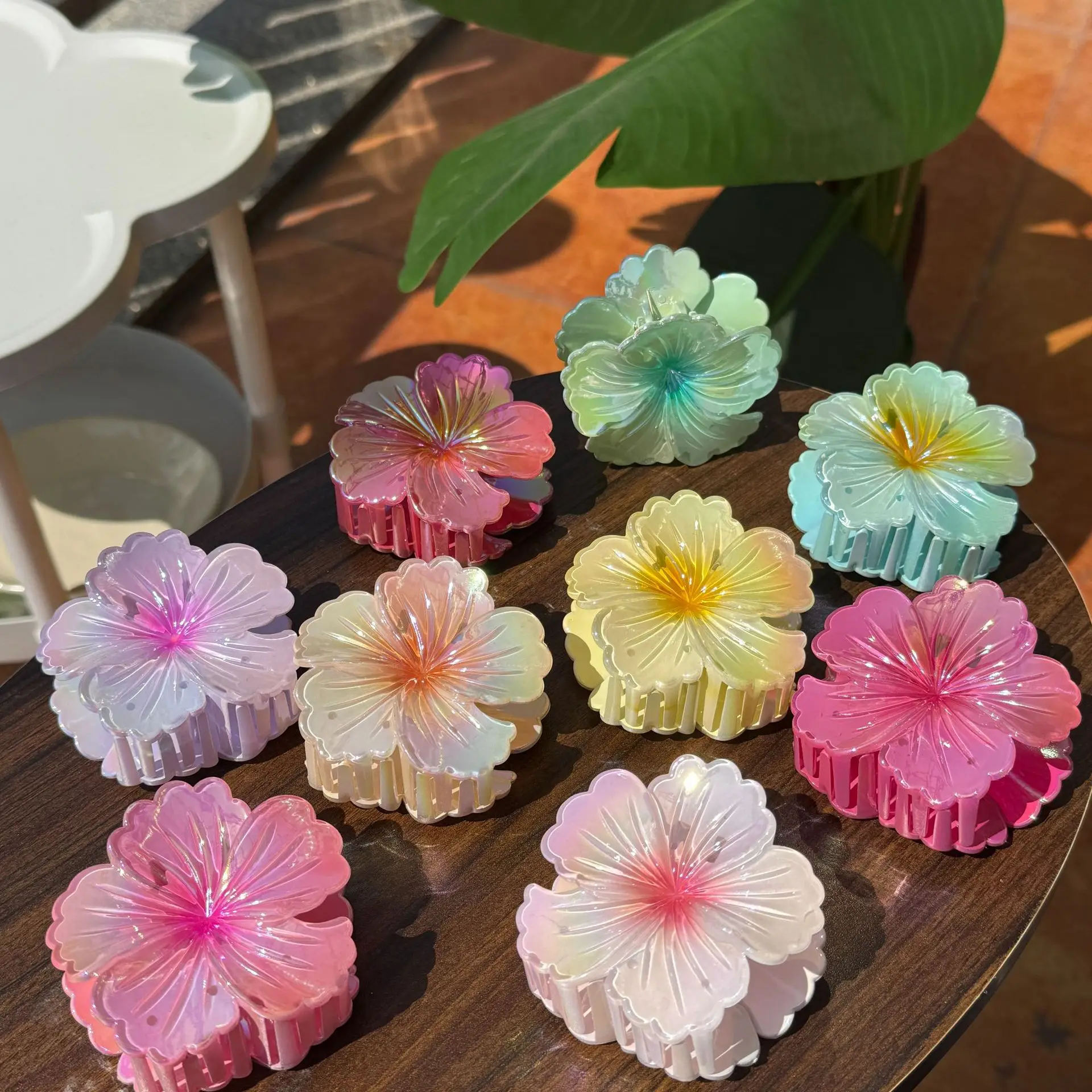 

New Fashion Colorful Summer Sweet Flowers Floral Hair Claw Clip for Women Girls Hair Accessories