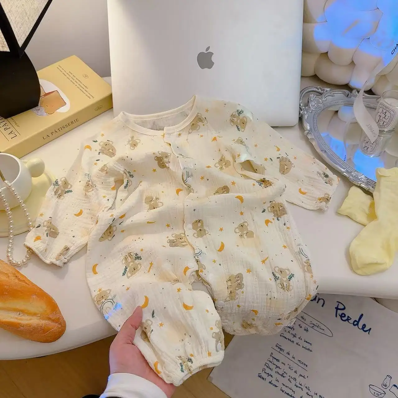 Spring and Autumn Newborn Clothes Cotton New Baby Rompers Double Layer Yarn Jumpsuit Class A Breathable Baby Rompers