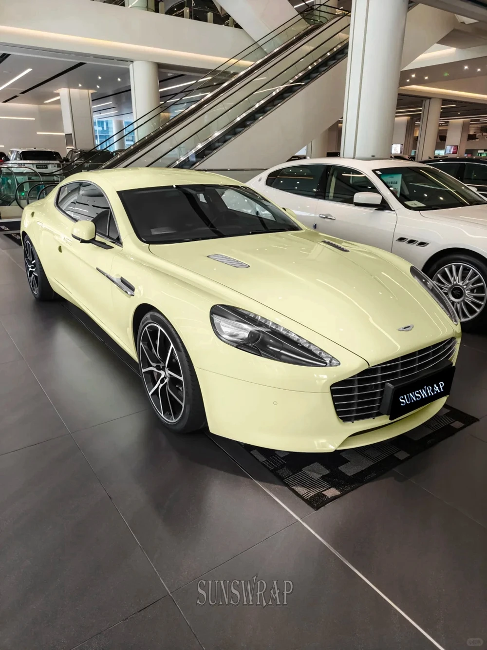 PET HD Daisy Yellow Adhesive Vinyl Wrap Flexible Auto Skin Film for Vehicle Cosmetic Upgrade 5X59ft/rol