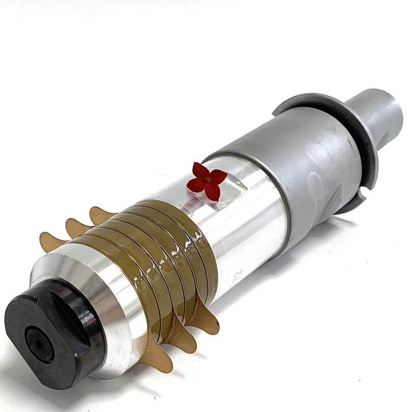 

20KHZ 2600W High Power Plastic Ultrasonic Welding Transducer For Plastic Bag Machine