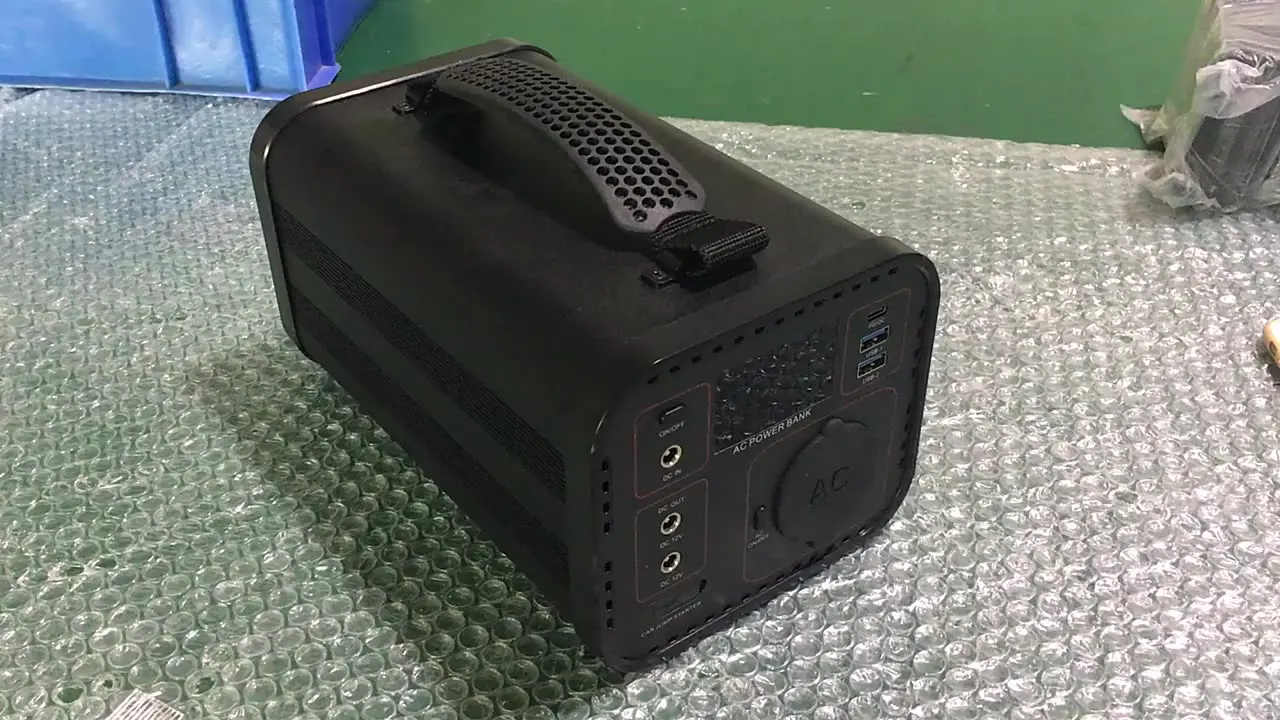 AC 110V 220V Power Supply Supported Solar Charger 300WH Multi-function Power Banks & Power Station