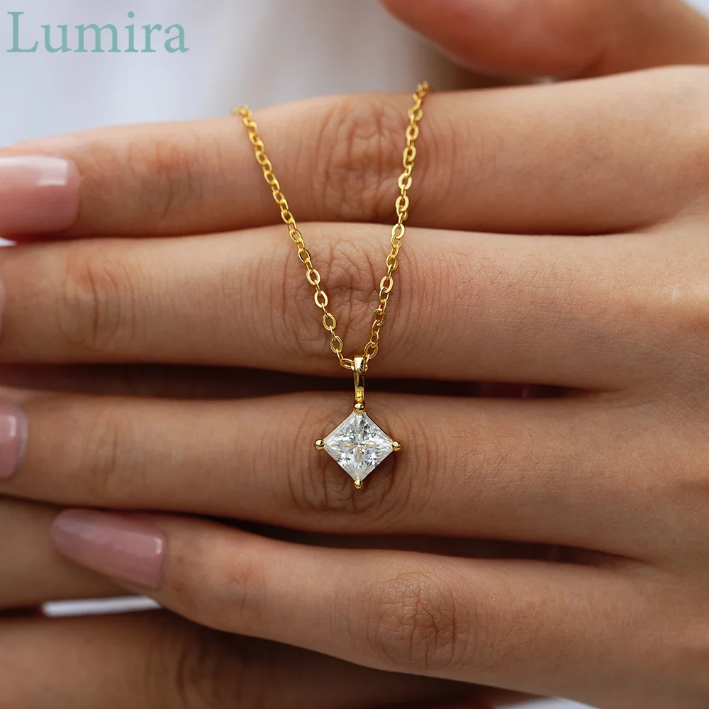 

Lumia 1-Carat Square 18K Gold Necklace with Moissanite Pendant Women's Minimalist Sophisticated Collarbone Chain Necklace
