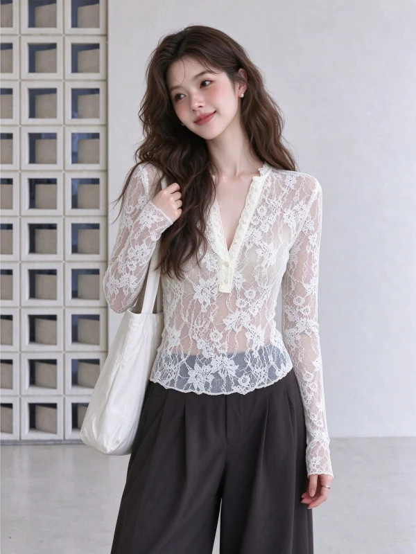Pure Desire Lace Hollow out Long Sleeve V-Neck T-Shirt Women's Base Shirt Light Maturity Unique Style Top for Autumn
