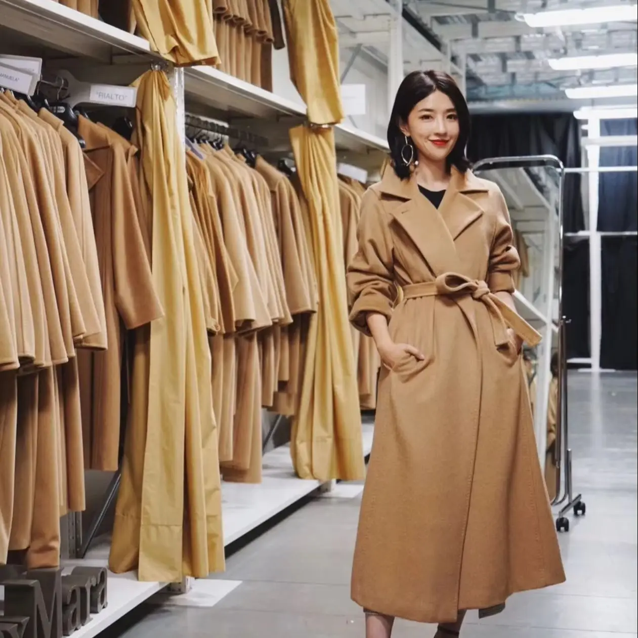 2026 High-end Coat Women Classic Water Ripple Camel Hair Coat Female Long Wection Autumn Winter Cashmere Coat Fashion Red Jacket