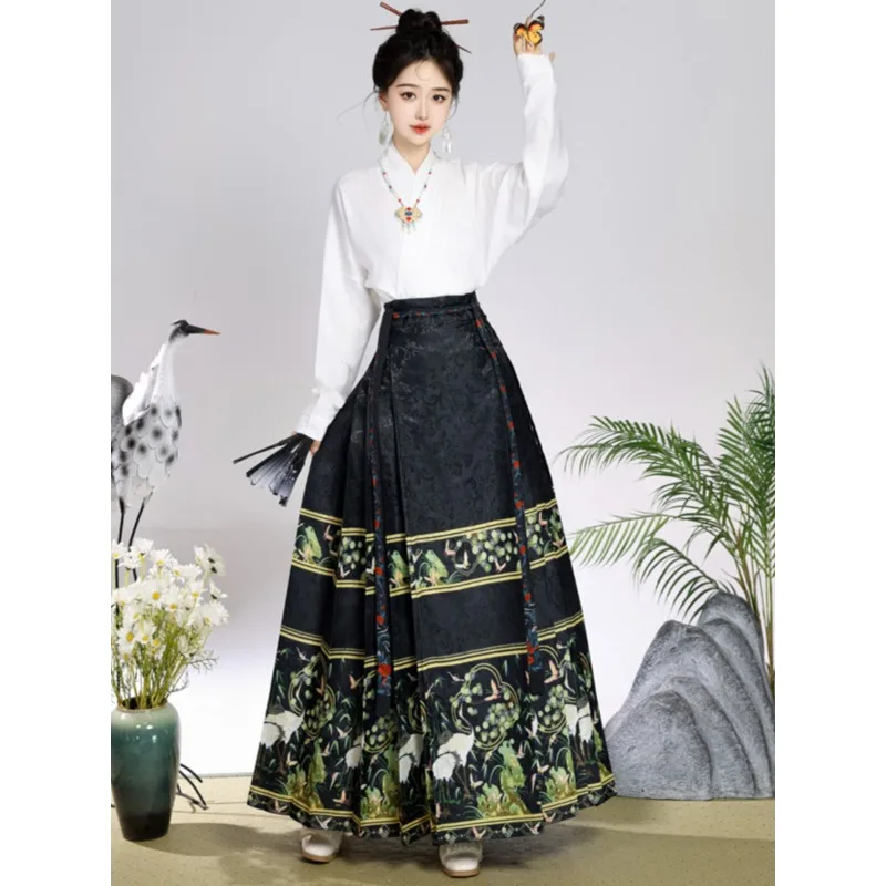 Simple national style improved horse skirt, daily travel thin new Chinese commuting antique women's full set