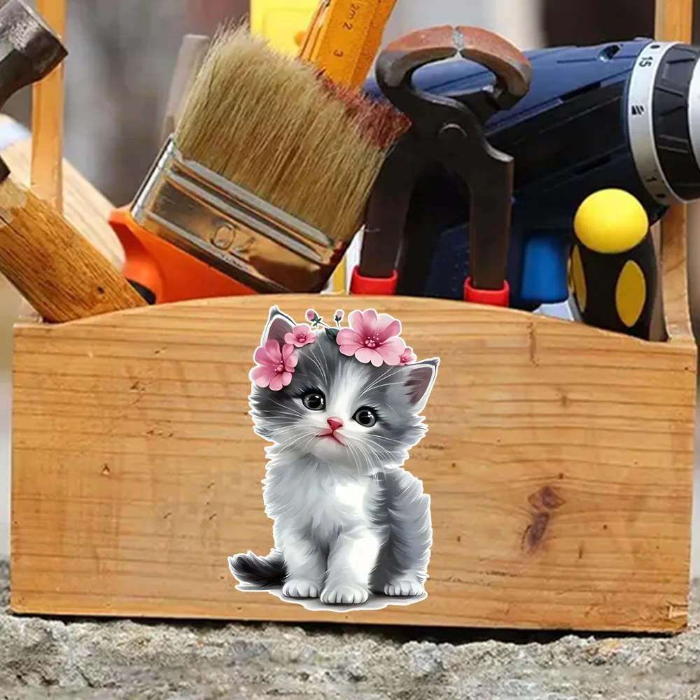 9x13cm 花と愛らしい子猫の車のステッカー、傷つきにくいオートバイやバンパーの装飾ステッカー、車に適しています。