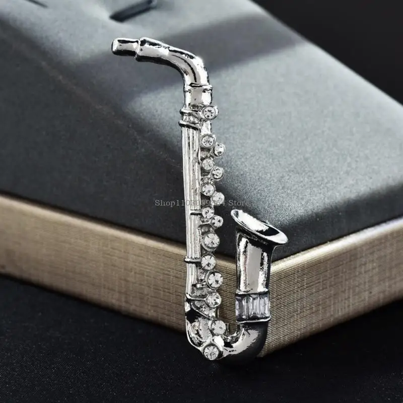 Элегантный саксофоны хрустальный брошь булавка универсальное модное аксессуар для женщин одевать костюм уникальный музыкальный