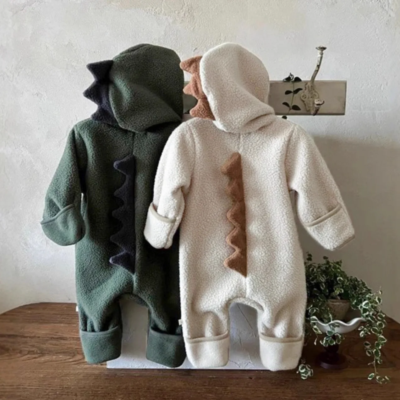 

Infant Boys Cute Cartoon Hooded Jumpsuit Plus Velvet Toddler Girls Warm Clothes 2025 Winter New Baby Long Sleeve Fleece Romper