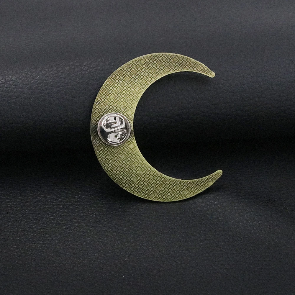 Moon Knight Enamel Pins Crescent Dart Superhero Marc Spector Bat Badge Brooch for Halloween Cosplay Costume Jewelry Gifts