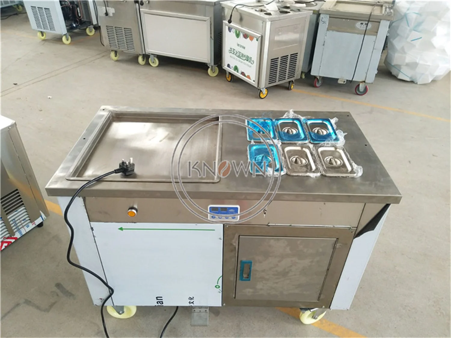 Electric Thailand Rolled Fried Ice Cream Machine Stainless Steel Fry Ice Cream Roll Making Machine Hot Sale