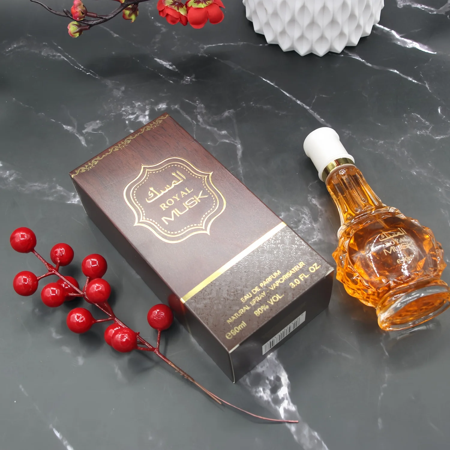 Arabskie produkty perfumowe z Dubaju, długotrwałe, uwodzicielskie, osobiste perfumy w sprayu, uwodzicielski, charakterystyczny zapach.