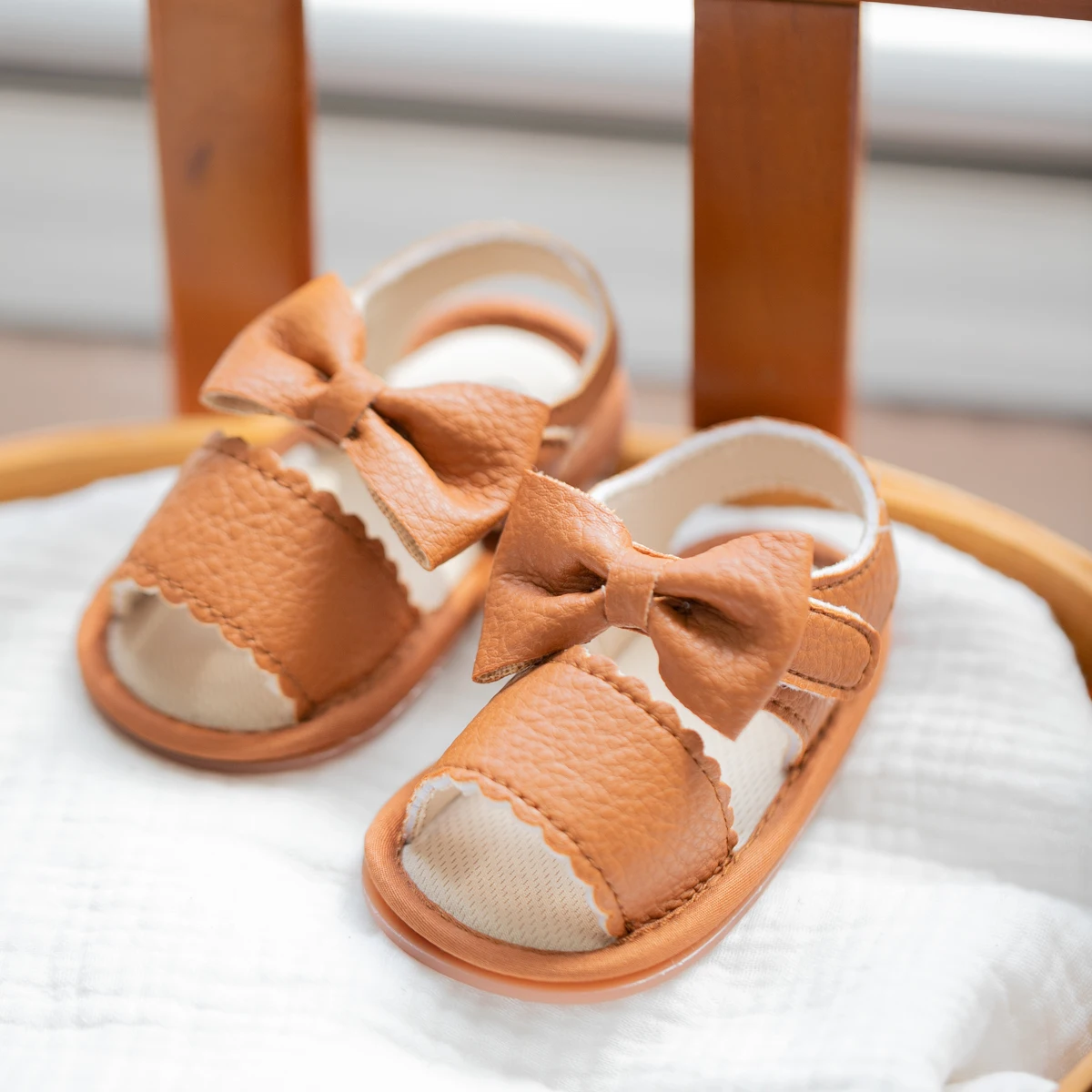 KIDSUN sandal bayi, Kasut datar sol lembut musim panas pantai bayi baru lahir berjalan