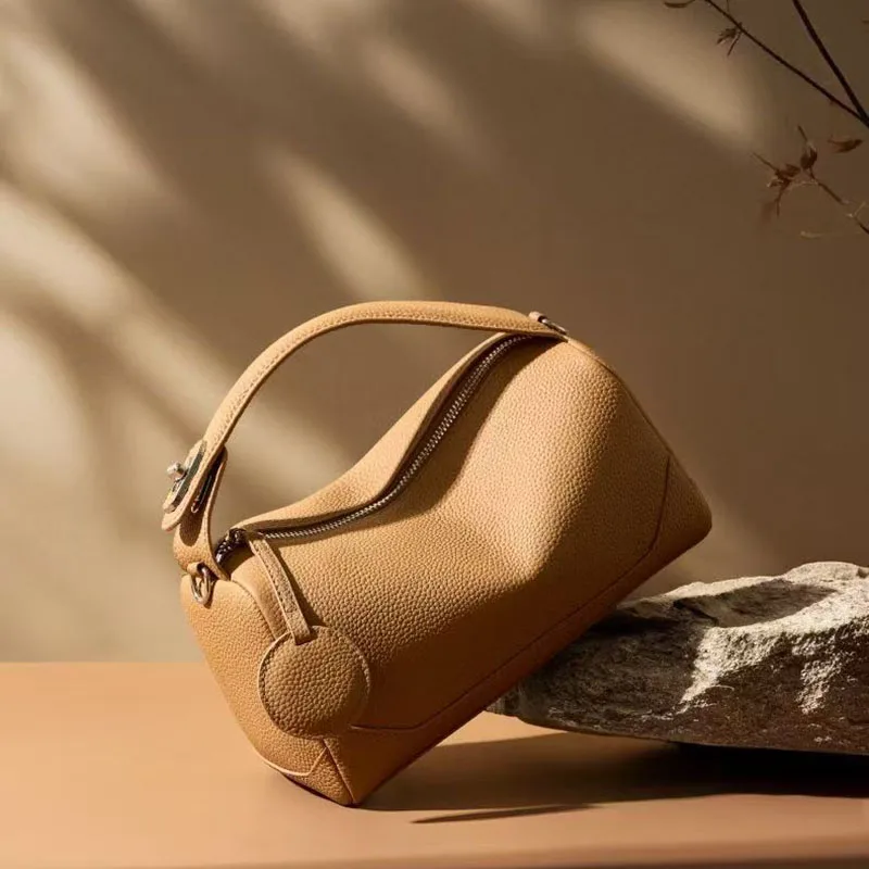 2026 new genuine leather solid color zipper design handbag multifunctional commuting simple crossbody bag