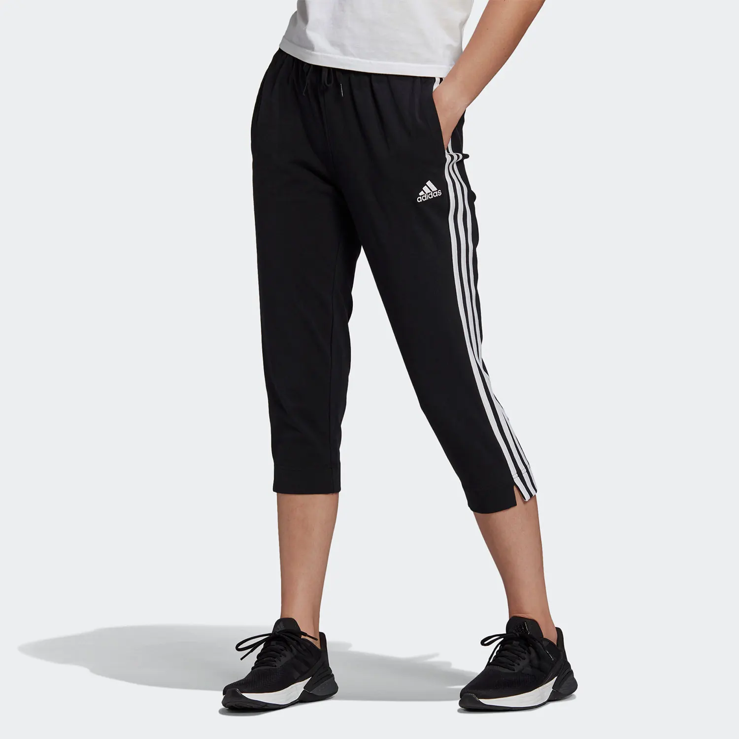 

Оригинальные женские спортивные укороченные брюки Adidas W 3S SJ 34 PT GM5539