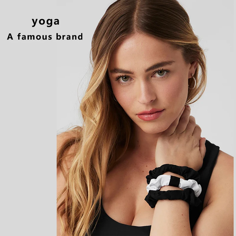 

a？？yoga headband with full logo solid color headband to help you organize your hair.It has powerful functions