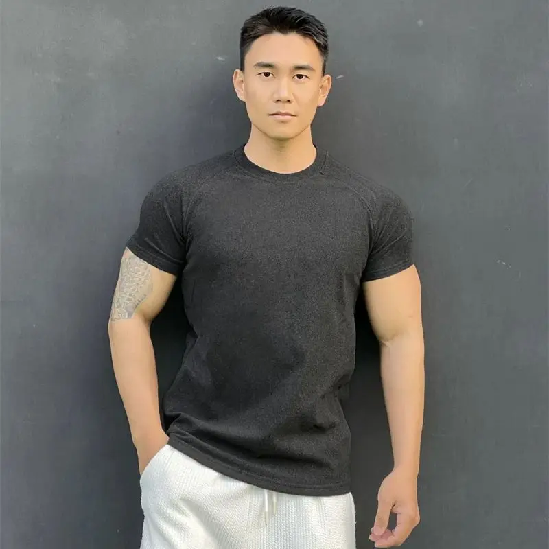 2024 summer new solid color men's short-sleeved T-shirt top fitness exercise sports wear round neck with rotator sleeve T-shirt