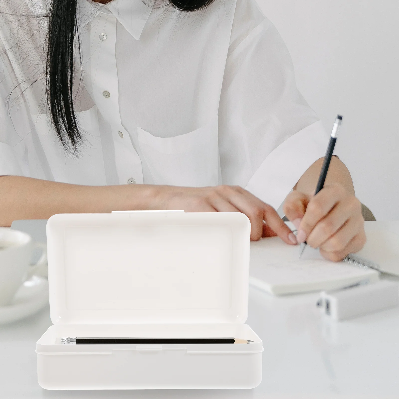 

1Pcs Premium Plastic Pencil Case Roomy Storage Box for School Office Stationery Supplies Portable Organizer Stationery Box