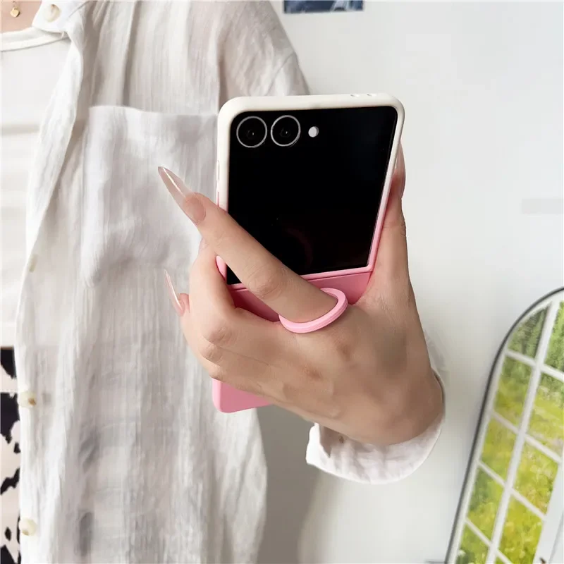 Soft Elastic Silicone Finger Ring Folding Case For Samsung Galaxy Z Flip 8 7 FE 6 5 Flip8 Luxury Gradient Protective Cover
