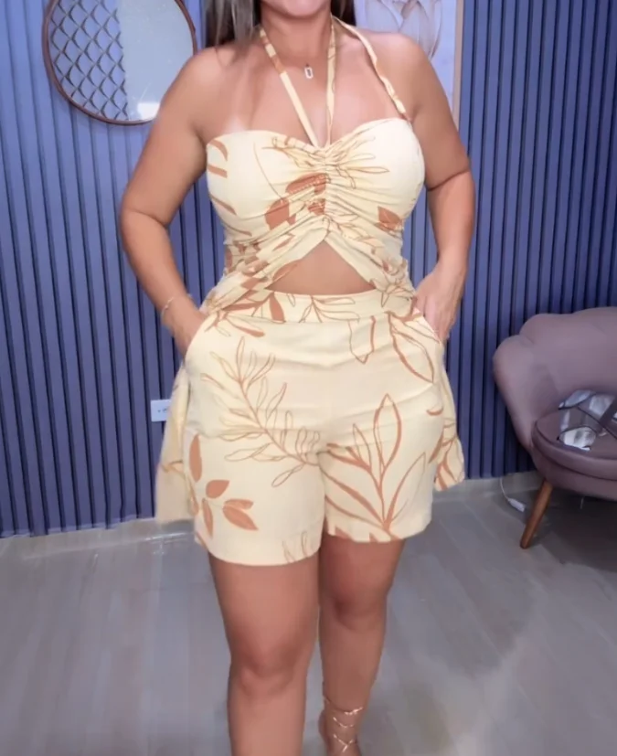 

Women's Two-Piece Set Floral Print Halter Drawstring Slit Top and Elastic Waist Shorts Set Leisure Vacation Style Elegant Set