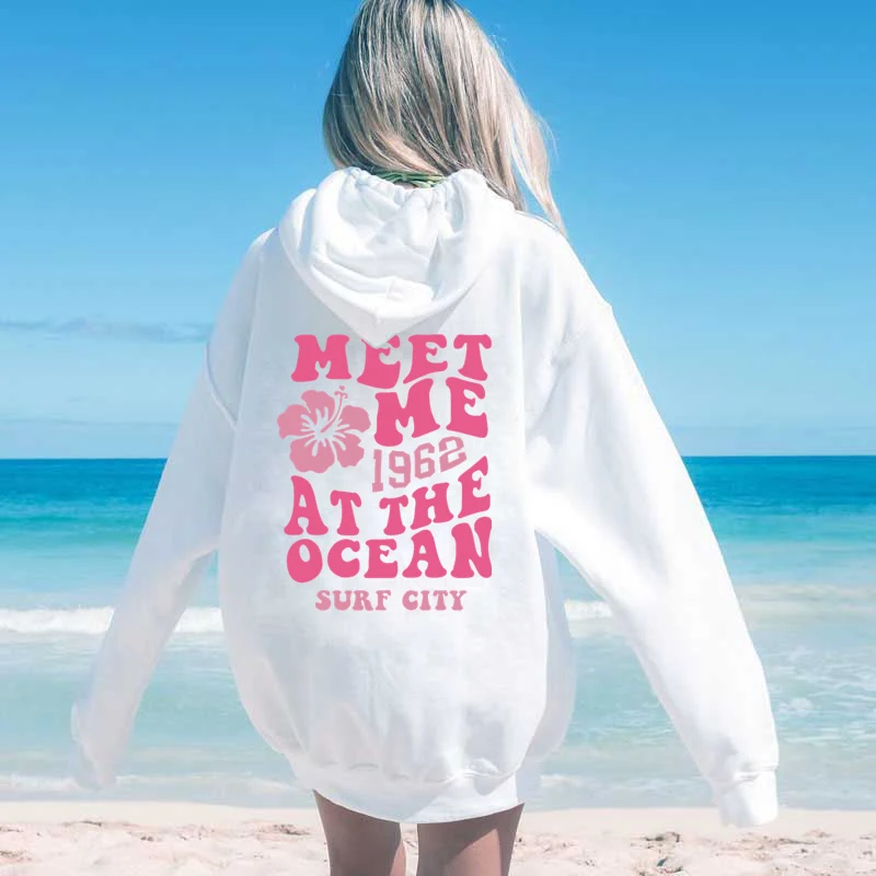 سترة نسائية بغطاء للرأس مطبوعة بحروف زهرية "Meet Me 1962 At the Ocean" جماليات إبداعية بقلنسوة Harajuku ملابس خروج عصرية بأكمام طويلة