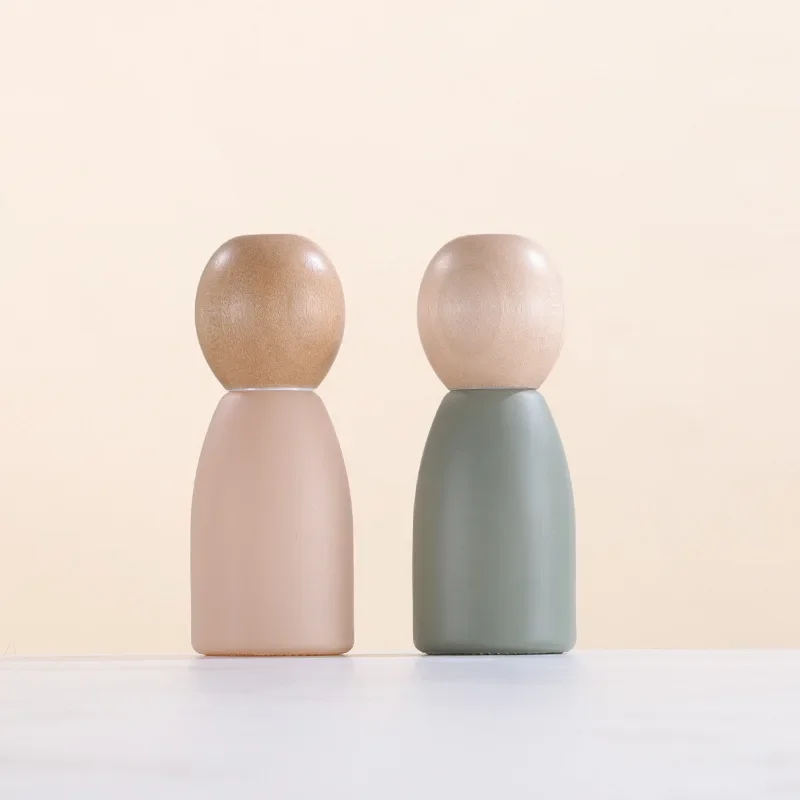 Rotolo di vetro smerigliato da 12ml su bottiglia flaconi a rullo di olio essenziale con sfere a rulli in acciaio inossidabile e coperchi verniciati dorati 1 pz