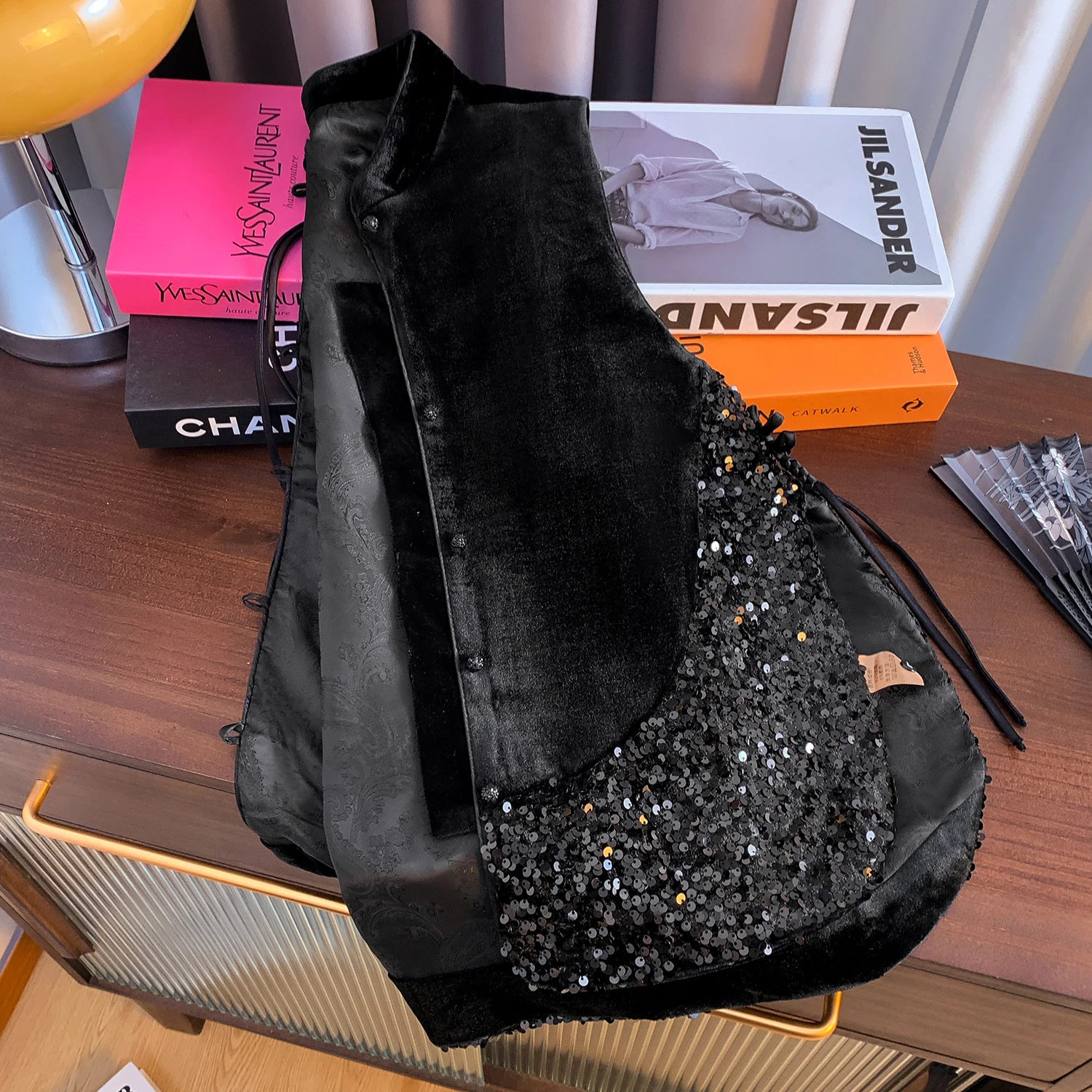 

New Chinese Sle Velvet Jaet Women's Autumn Winter Outerwear Svel Tang Costume Top Button up Stand Collar Vest Coat