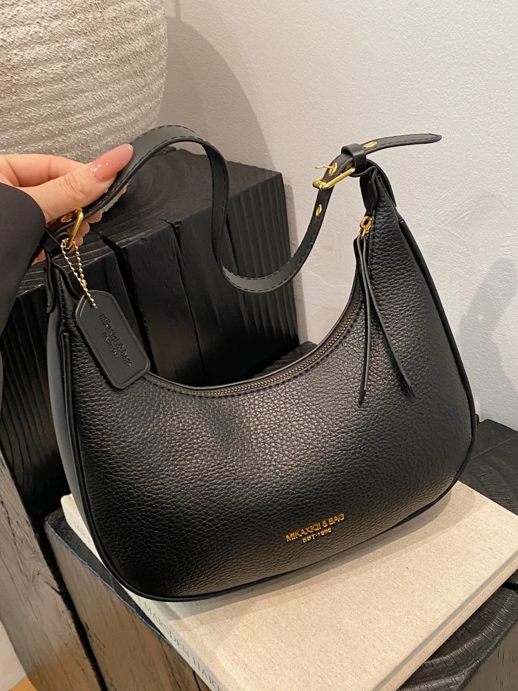 

Faionable Versatile Retro Underarm Bag Women's 2024 New Sle Small Square Crossbody Bag Single oulder Bag by Bear Lady