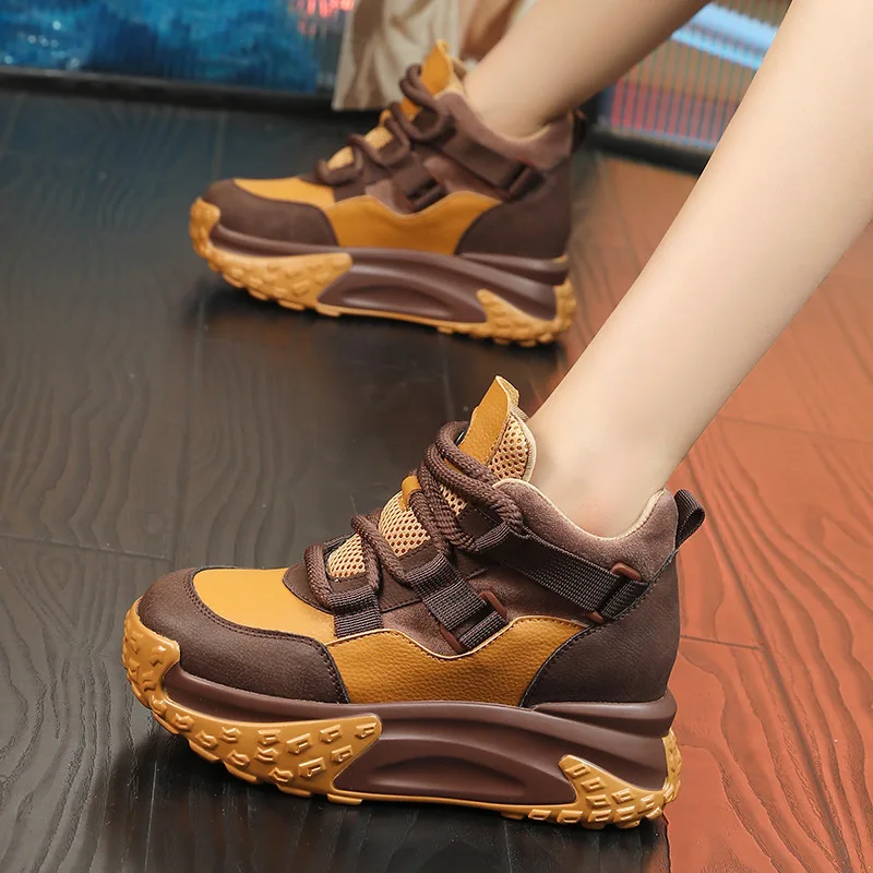 

Women Platform Wedge Cow Genuine Leather 6CM Casual Autumn Ankle Boots Women Outdoor Running Sports And Casual Shoes Size 34-40