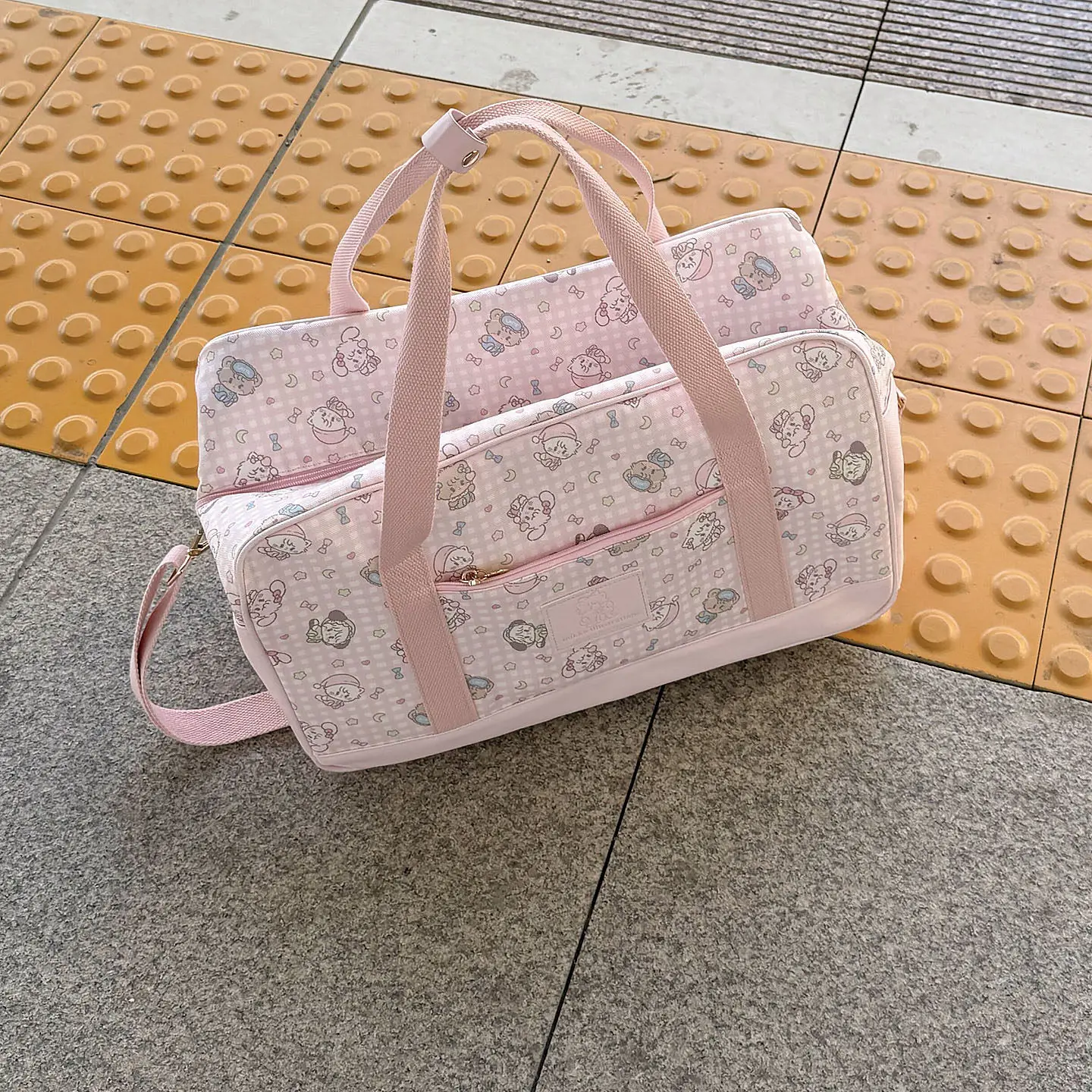 mochila-de-viagem-de-grande-capacidade-com-alto-valor-estetico-para-mulheres-mochila-rosa-ideal-para-viagens-curtas-e-materi