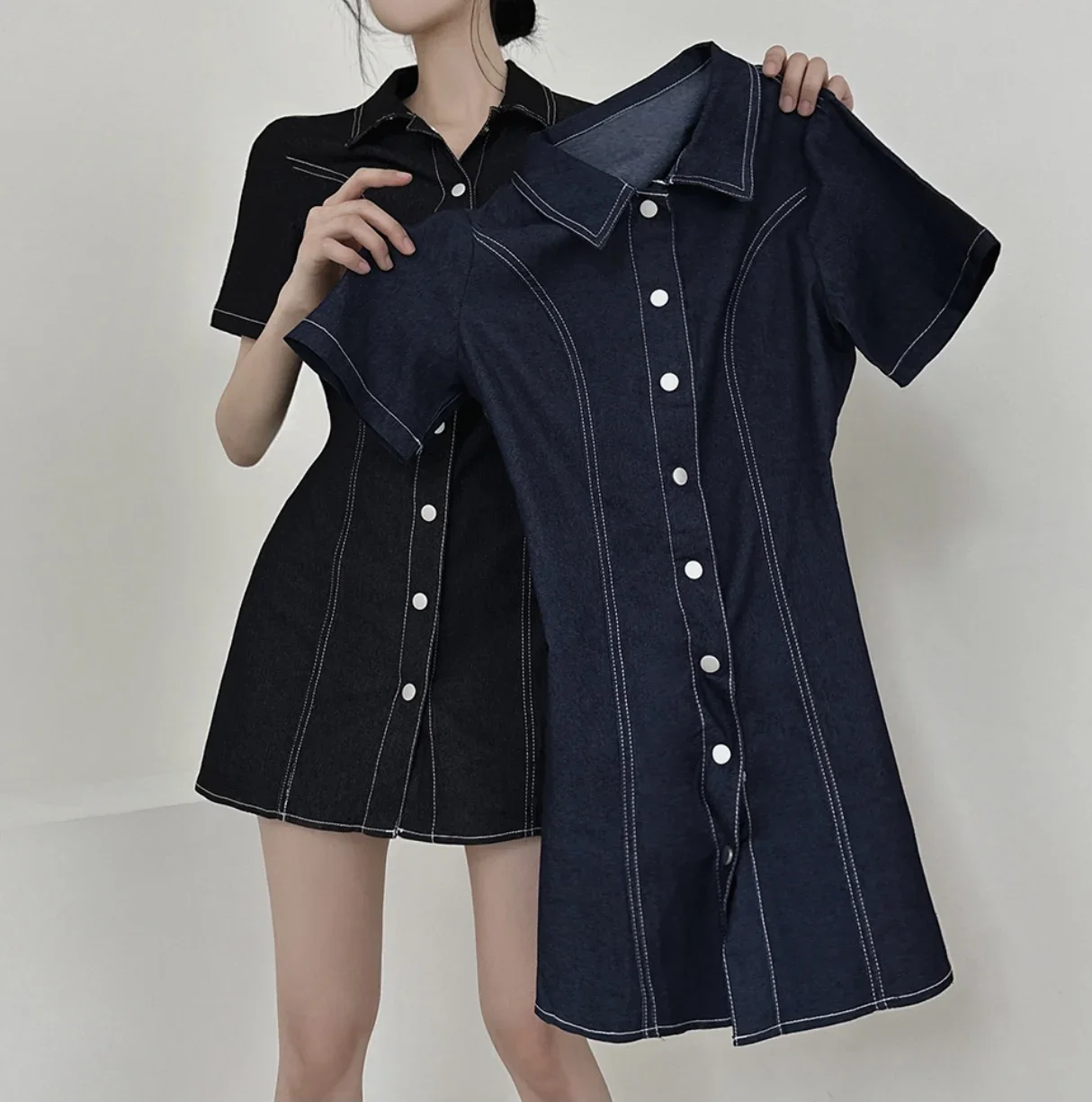 Abito da donna a maniche corte con colletto a camicia retrò chic, design in vita snellente, mini abito in denim con sensazione di ricamo a bottone singolo S18