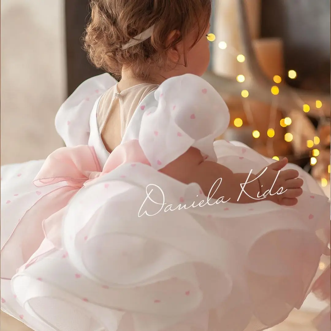 Vestido blanco de flores para niña, para boda, con corazón, cuello redondo, manga corta, hinchado, desfile de primera comunión, vestido de baile de cumpleaños