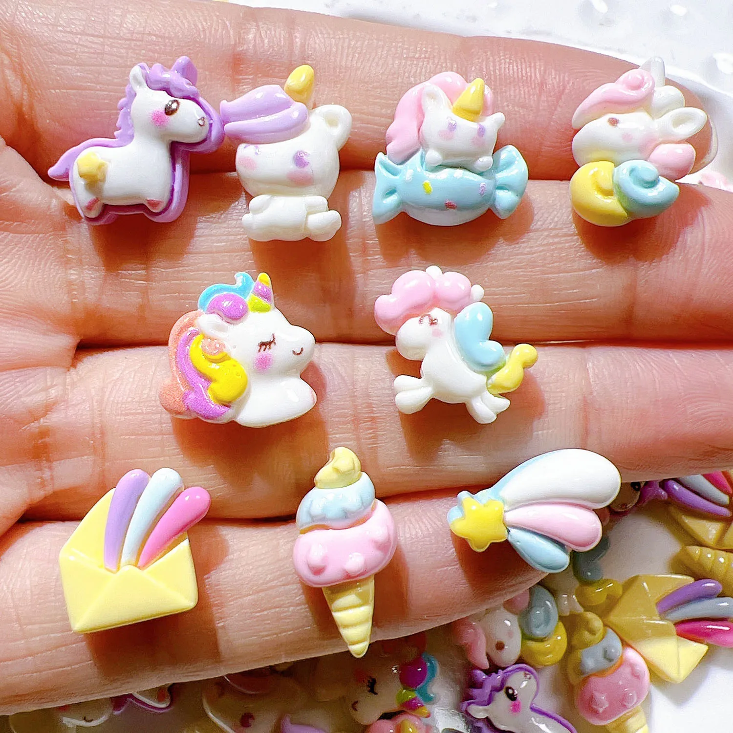 20Pcs Mini Unicorn Resin Accessories DIY Fashion Hairpin Earrings Ornaments Patch Girl Jewelry Handmade Charm Decor Materials