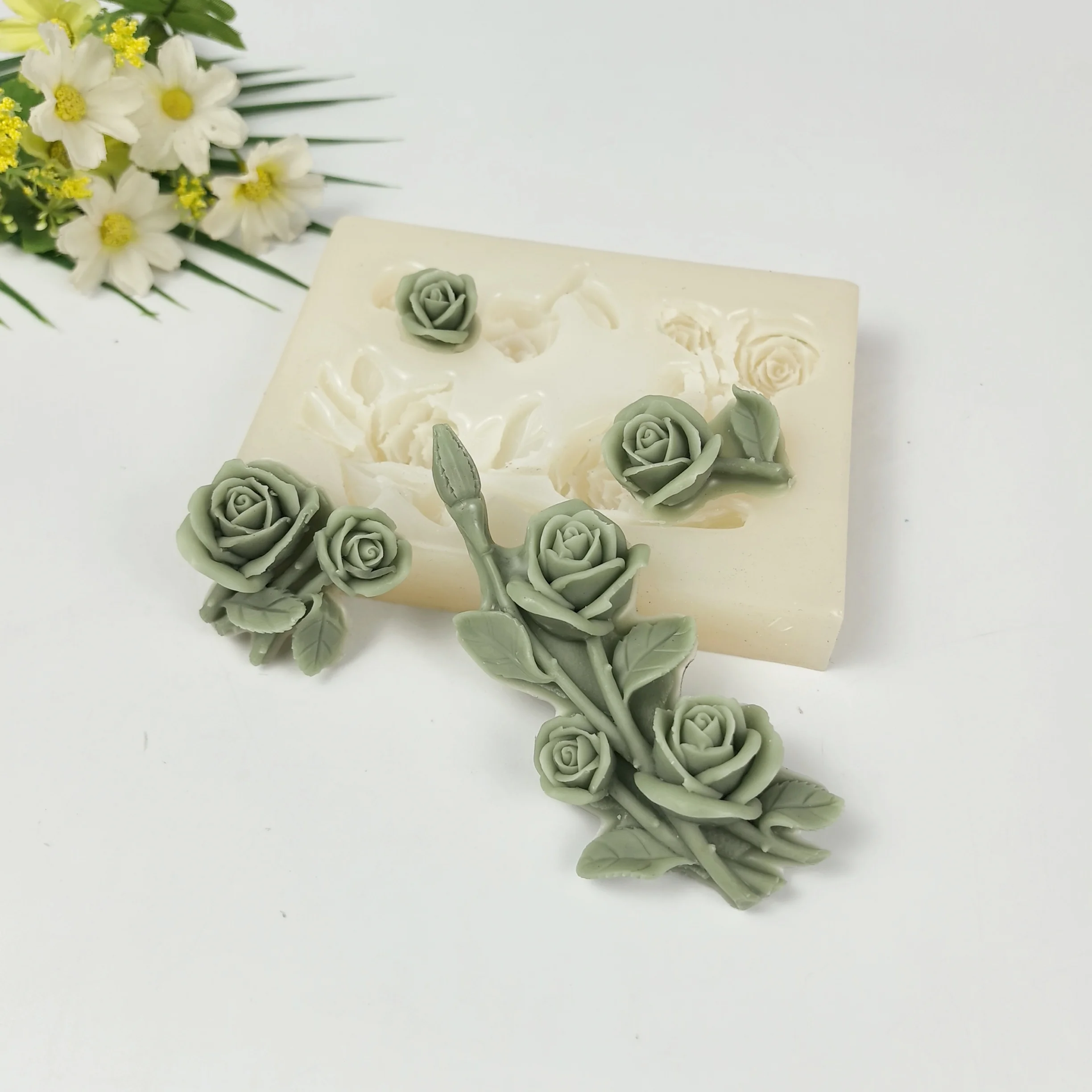 

2D Rose Relievo Silicone Mold Flowers Anaglyph Cake Chocolate Candle Mould DIY Aromatherarpy Household Decoration Craft Tools