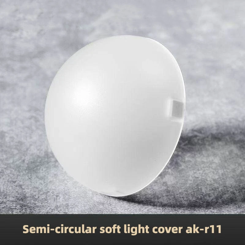 

Универсальный полукруглый рассеиватель света AK-R11 для вспышек Godox V1 и AD100pro, магнитный диффузор для фотосъемки
