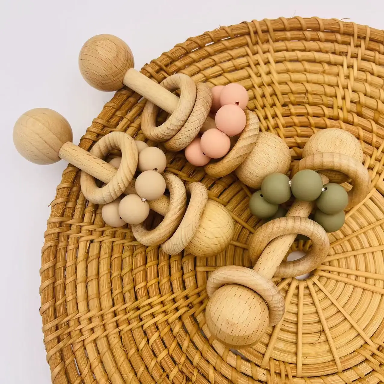 Baby Toys Beech Wooden Rattle Hand Bells Baby Nursing Teether Toys Silicone Beads Wooden Beech Ring Beads Newborn Accessories