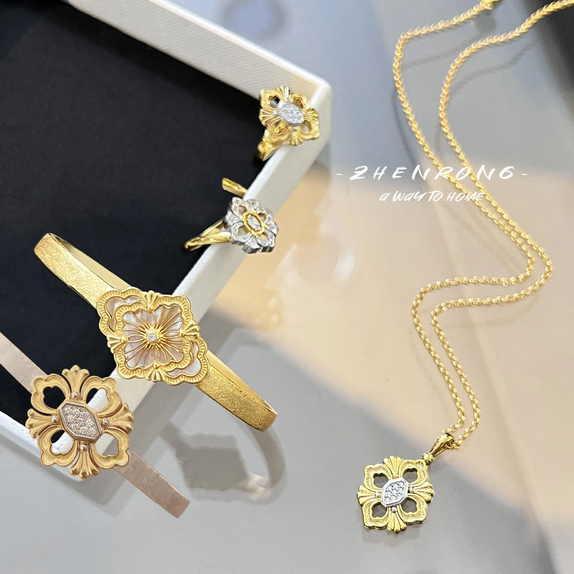 Retro Style Cross Flower Silver Ring Light Luxury Diamond Flower Necklace Natural Fritillary Bracelet Women