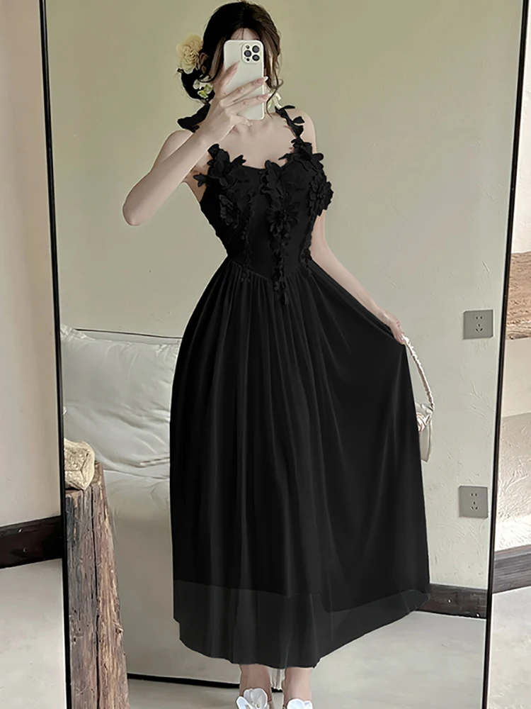 2025 Abito lungo sexy con applicazioni chic in maglia bianca Abito lungo sexy da donna coreano vintage di lusso Abito estivo elegante aderente da ballo