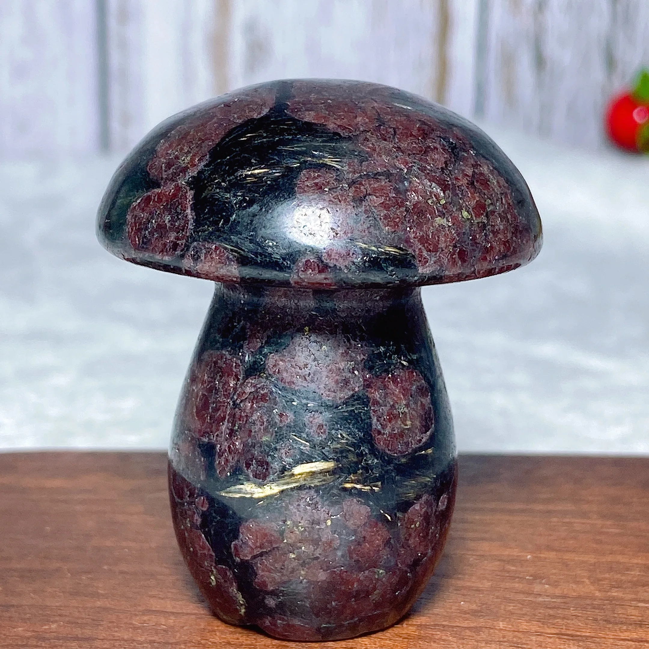 

Natural Crystal Garnet With Fireworks Mushroom Carving Gemstone Reiki Home Decorations Healing Mineral Energy Gift Ore Crysyals